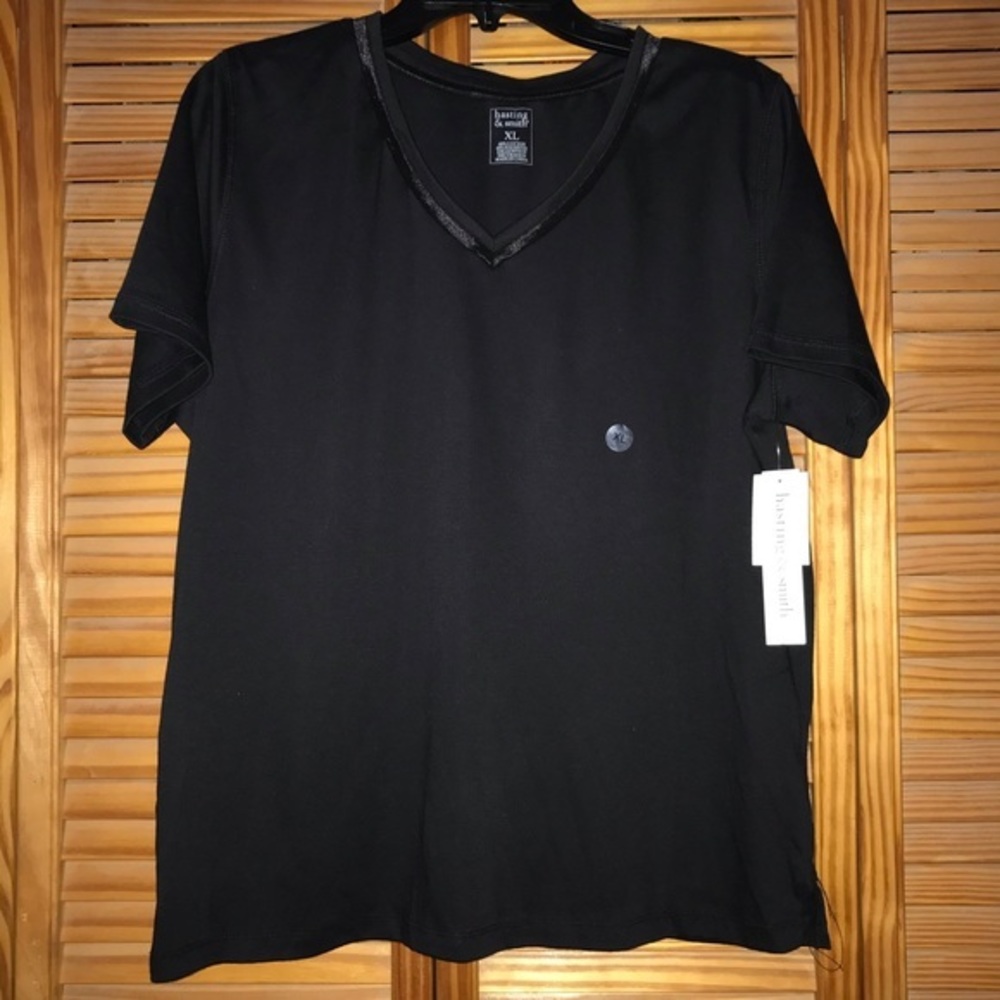 Hasting & Smith V Neck Black Short Sleeve Tee